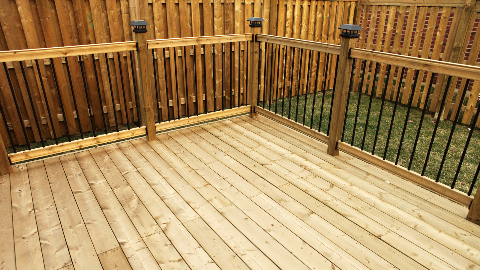 Fence and deck service
